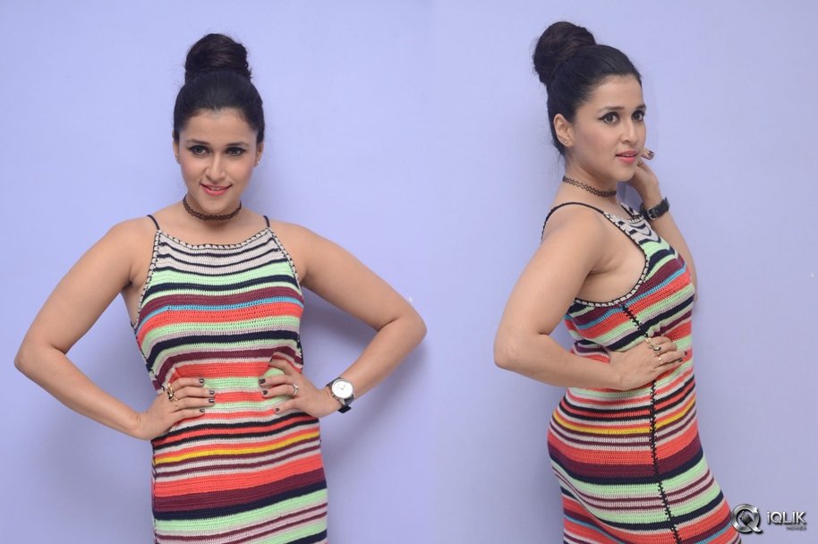 Mannara-Chopra-At-Jakkanna-Movie-Platinum-Disc-Function